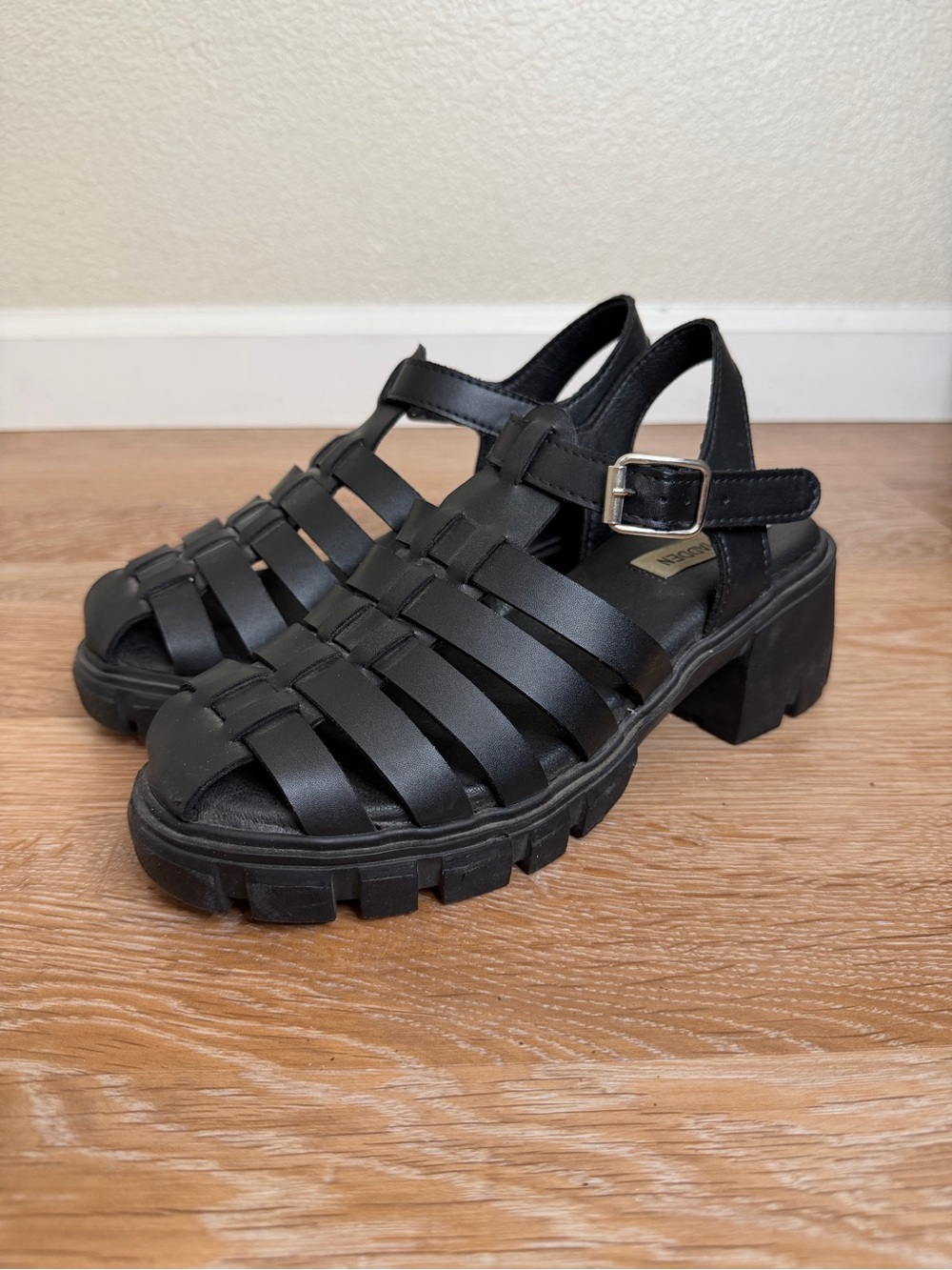 Steve Madden Kayto Black Strappy Platform Fisherman Sandals, Size 7.5